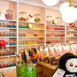 Sweet Tambourine - Wide selection of carefully curated candies