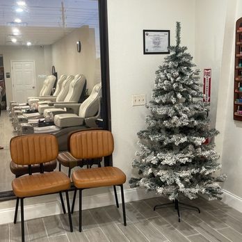 California Nails - Nail Salons Near Me - Spring Hill, Florida