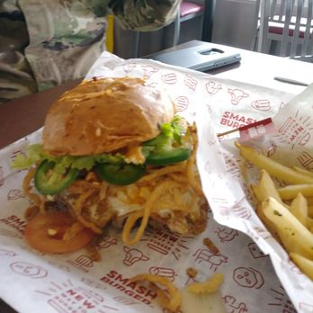 Smashburger - I forget what its called but it looked pretty good - Burgers Near Me - El Paso, Texas Smashburger - I forget what its called but it looked pretty good - Burgers Near Me - El Paso, Texas