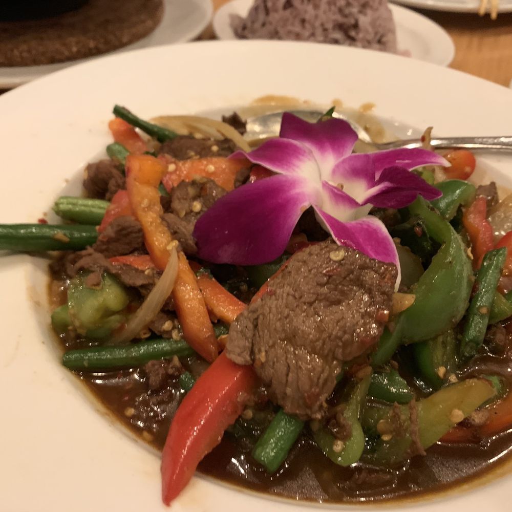Aloy Modern Thai - Thai Near Me - Denver, Colorado