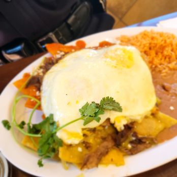 Little Rodeo - Chilaquiles con huevo & asada - Mexican Near Me - Los Angeles, California Little Rodeo - Chilaquiles con huevo & asada - Mexican Near Me - Los Angeles, California
