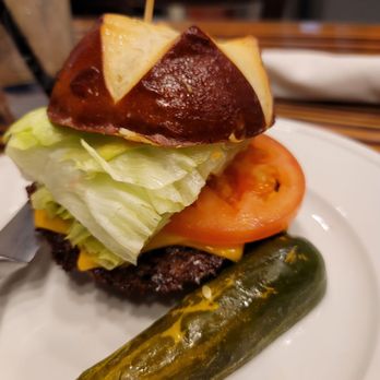 Primeburger - americana burger, cheese lettuce tomato and thousand island sauce - Burgers Near Me - Las Vegas, Nevada Primeburger - americana burger, cheese lettuce tomato and thousand island sauce - Burgers Near Me - Las Vegas, Nevada