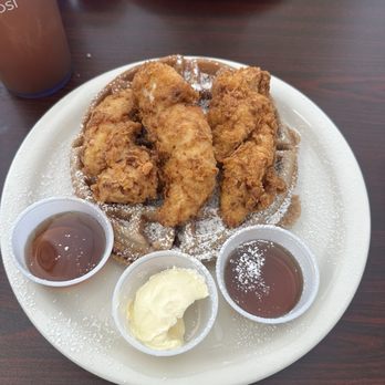 Martin’s Chicken & Waffles - Chicken and waffles - Waffles Near Me - Gallatin, Tennessee