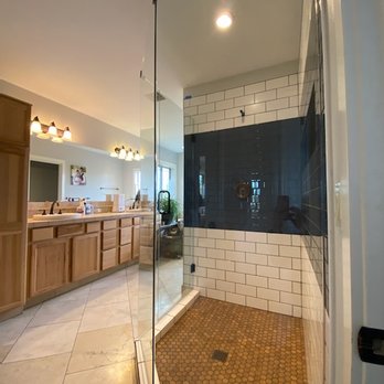 Glass Accents - Neo Angle Custom Glass Shower Door - Glass & Mirrors Near Me - Bend, Oregon