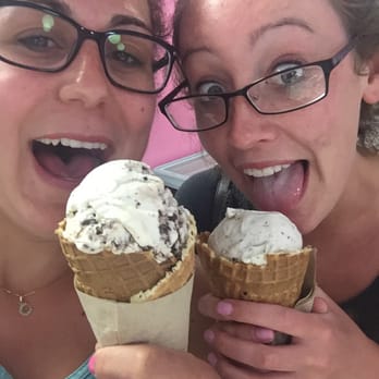 Kilwins Ice Cream - Chocolate - Fudge - WE LOVE CLEARWATER KILWINS!!!!!! - Desserts Near Me - Madeira Beach, Florida Kilwins Ice Cream - Chocolate - Fudge - WE LOVE CLEARWATER KILWINS!!!!!! - Desserts Near Me - Madeira Beach, Florida