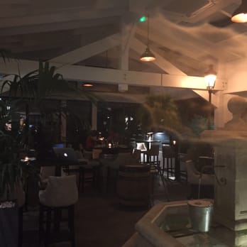 La Table de la Fontaine - French Near Me - Ventabren, 13