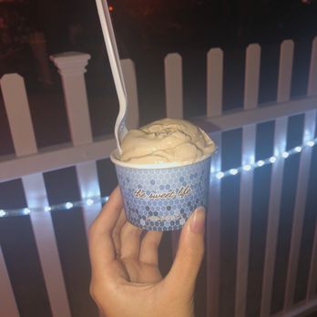 Scoops - Earl Grey Ice Cream - Ice Cream & Frozen Yogurt Near Me - La Jolla, California