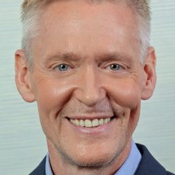 Fairview Plastic Surgery Centre - Dr. Cameron Bowman