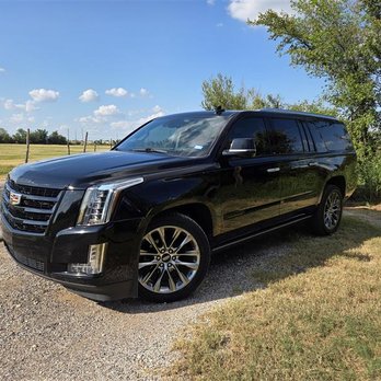 Everflux Motors - We're car lovers who put people first--transparent, reliable, and always personal. - Auto Repair Near Me - Del Valle, Texas Everflux Motors - We're car lovers who put people first--transparent, reliable, and always personal. - Auto Repair Near Me - Del Valle, Texas