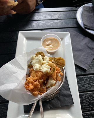 Sea Salt Seafood Lounge by null