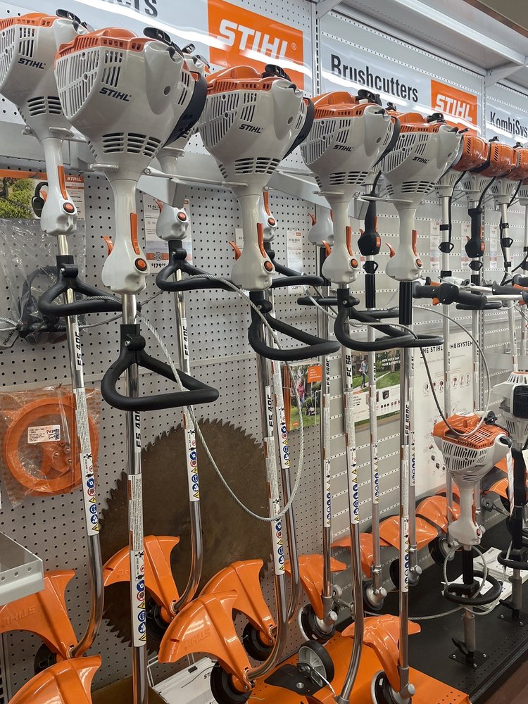 SAUSER’S HARDWARE Updated September 2024 26 Photos 229 5th St SE