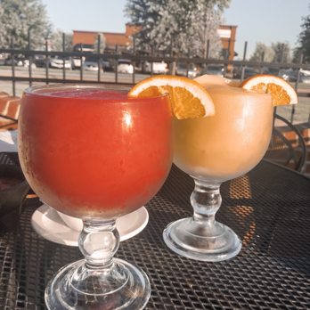 La Casa Mexicana O'fallon - Mango and strawberry margaritas (16 oz) - Mexican Near Me - O'Fallon, Illinois La Casa Mexicana O'fallon - Mango and strawberry margaritas (16 oz) - Mexican Near Me - O'Fallon, Illinois