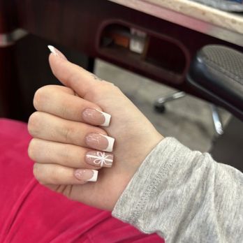 Dream Nails Spa - Short acrylic nails - Nail Salons Near Me - Yukon, Oklahoma Dream Nails Spa - Short acrylic nails - Nail Salons Near Me - Yukon, Oklahoma