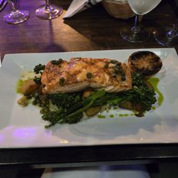 Volo Restaurant Lounge