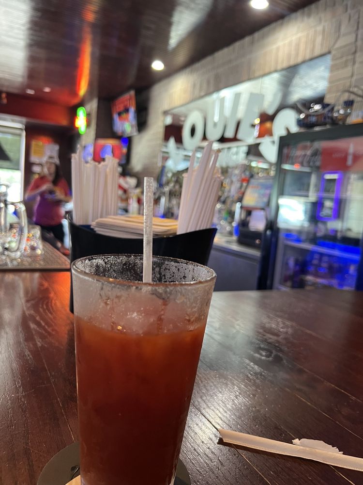 Louie's Lounge and Laundromat