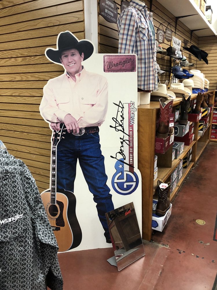 EVANS FEED & LIVESTOCK SUPPLY Updated October 2024 79 W Orange Ave, Porterville, California