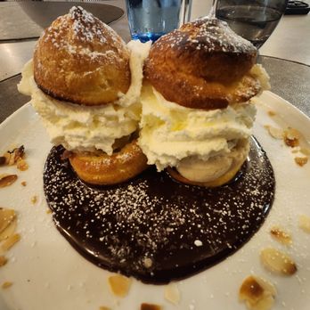 Le Bouchon Gourmand - Profiteroles - Restaurants Near Me - Chantilly, 60 Le Bouchon Gourmand - Profiteroles - Restaurants Near Me - Chantilly, 60