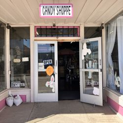 Peyton’s Hidden Treasure - Antiques and candy!