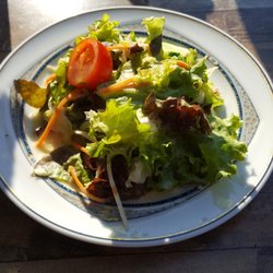 Kreuzkrug - Frische Salate zum Rinderfilet