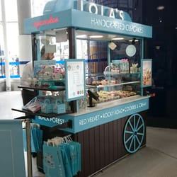 Lolas Cupcakes - #yelplondonrainbow #teamsnap Indigo  Stall