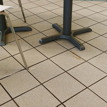 Baskin-Robbins - Dirty floor, tables and overfilled trash. And it was slow. - Ice Cream & Frozen Yogurt Near Me - Flagstaff, Arizona Baskin-Robbins - Dirty floor, tables and overfilled trash. And it was slow. - Ice Cream & Frozen Yogurt Near Me - Flagstaff, Arizona