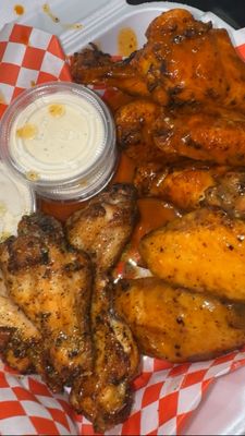 La Chancla Night Market by null