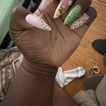 Taday Nail Spa - This is what I got! - Nail Salons Near Me - Chicago, Illinois