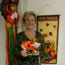 Claire Foy Insurance Agency - Claire getting ready for the Thanksgiving holiday with Pig! (Come back and see Pig as the seasons change)