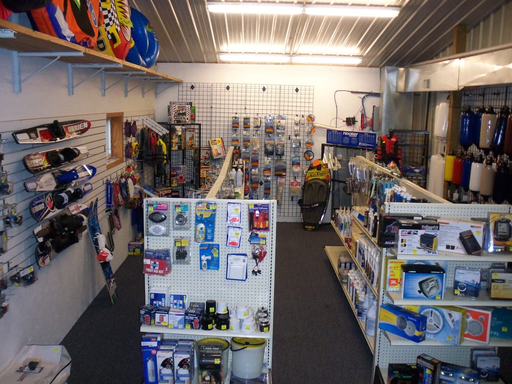 AMERICAN MARINE Updated July 2024 1630 E 16th St Ext, Dubuque, Iowa