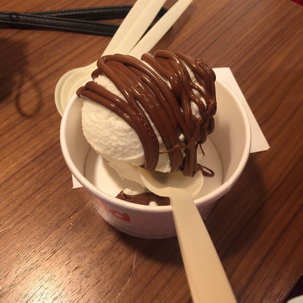 Nutella Cafe - small plain ice cream topped with Nutella - Desserts Near Me - Chicago, Illinois Nutella Cafe - small plain ice cream topped with Nutella - Desserts Near Me - Chicago, Illinois