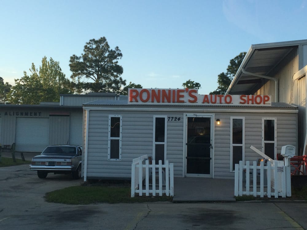 RONNIE’S AUTO PARTS & REPAIRS Auto Parts & Supplies 7724 Panama