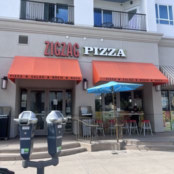 ZIGZAG Pizza - Outside with a few outside seating options - Salad Near Me - Oceanside, California ZIGZAG Pizza - Outside with a few outside seating options - Salad Near Me - Oceanside, California