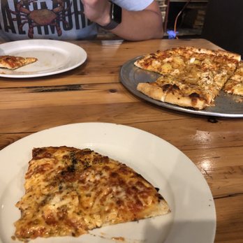 Flatbread Company - Pizza Near Me - Paia, Hawaii