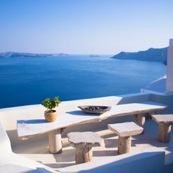 E Clarke Travel