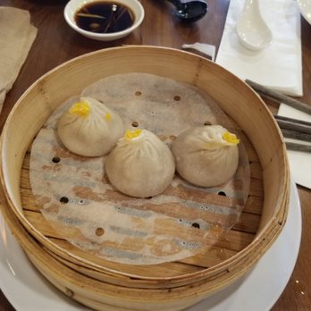 Kungfu Kitchen - Soup dumplings. Crab and pork. It was ok. 6 for $9.95 - Chinese Near Me - Alexandria, Virginia