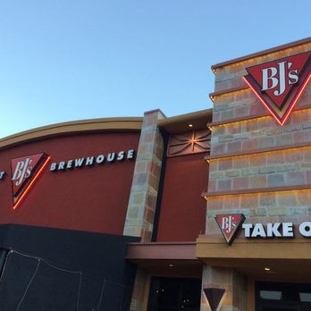 BJ's Restaurant & Brewhouse - American Near Me - Concord, California
