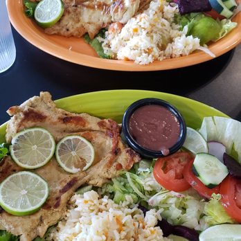 El Carbonero Restaurant - Pechuga a la plancha, esta muy rico! - Mexican Near Me - Houston, Texas El Carbonero Restaurant - Pechuga a la plancha, esta muy rico! - Mexican Near Me - Houston, Texas