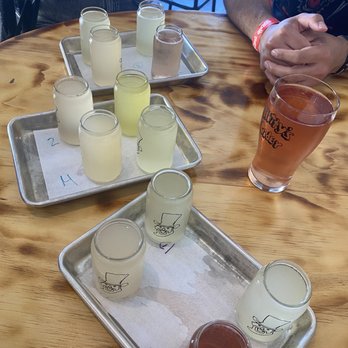 Nitty’s Cider - Flight - Cideries Near Me - Sacramento, California