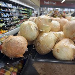 Safeway - Onions look terrible, like they've been out all week. It's embarrassing how bad it is.