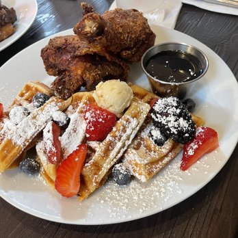 Flamingobaby Kitchen - Chicken & Waffles - Caribbean Near Me - Brooklyn, New York Flamingobaby Kitchen - Chicken & Waffles - Caribbean Near Me - Brooklyn, New York