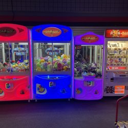 Castlecade - Grab machines (actually witnessed someone win a giant rubber duck)
