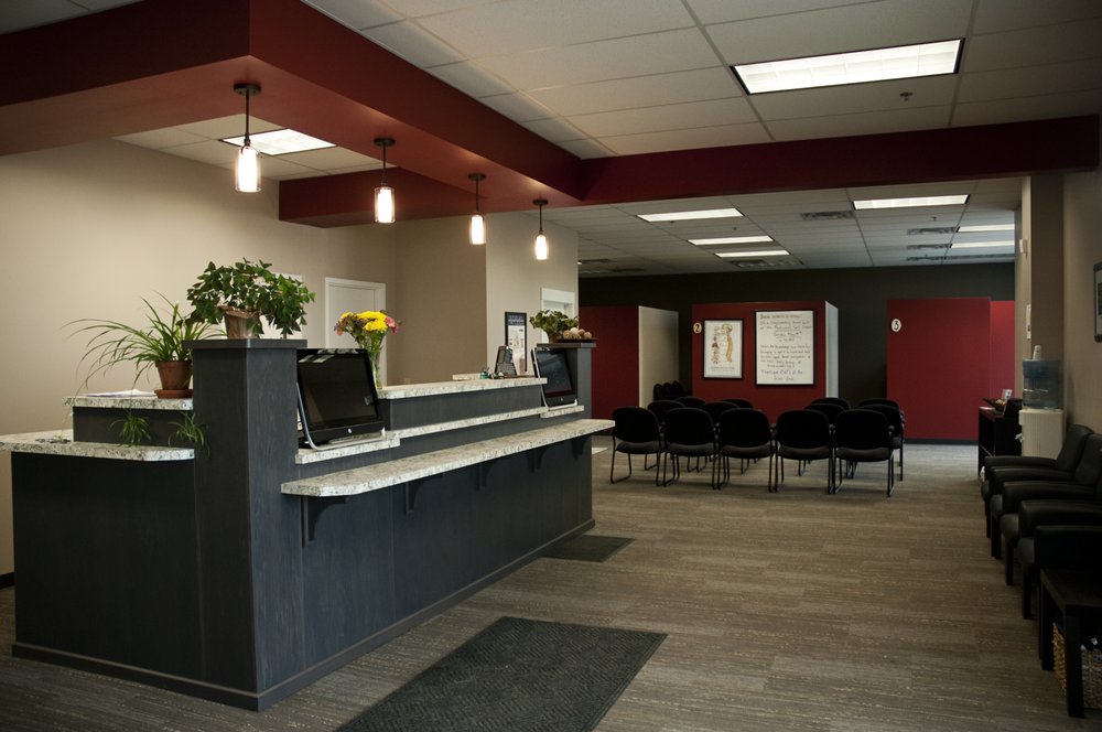ANCHOR CHIROPRACTIC Updated September 2024 20965 S Diamond Lake Rd