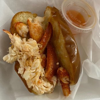 Lobstah On A Roll - Seafood Near Me - Boston, Massachusetts