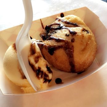 Stinkin Crawfish - Complementary deep fried Oreo and ice cream - Cajun/Creole Near Me - Downey, California