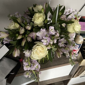 Calisi's Flowerland - Florists Near Me - Hyde Park, Massachusetts