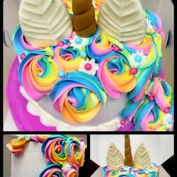 Baskin Robbins - Gorgeous rainbow unicorn with rainbow rosette mayne