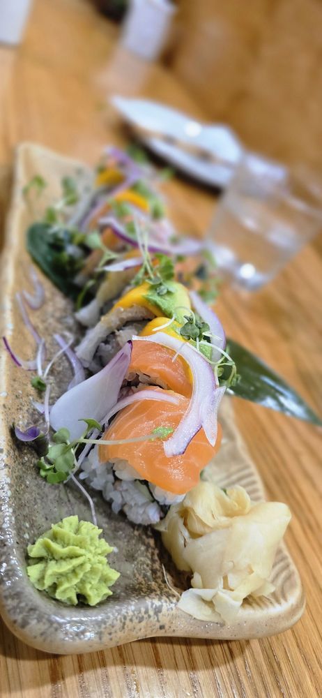 Ryoshi Sushi & Izakaya