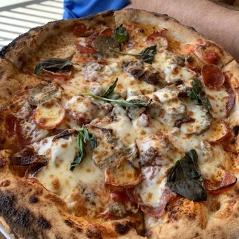 Clermont Brewing - meat lovers - Breweries Near Me - Clermont, Florida