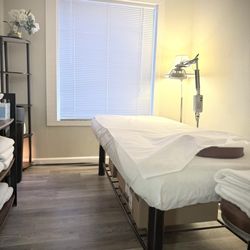 Healthy Life Acupuncture & Herb - Private room