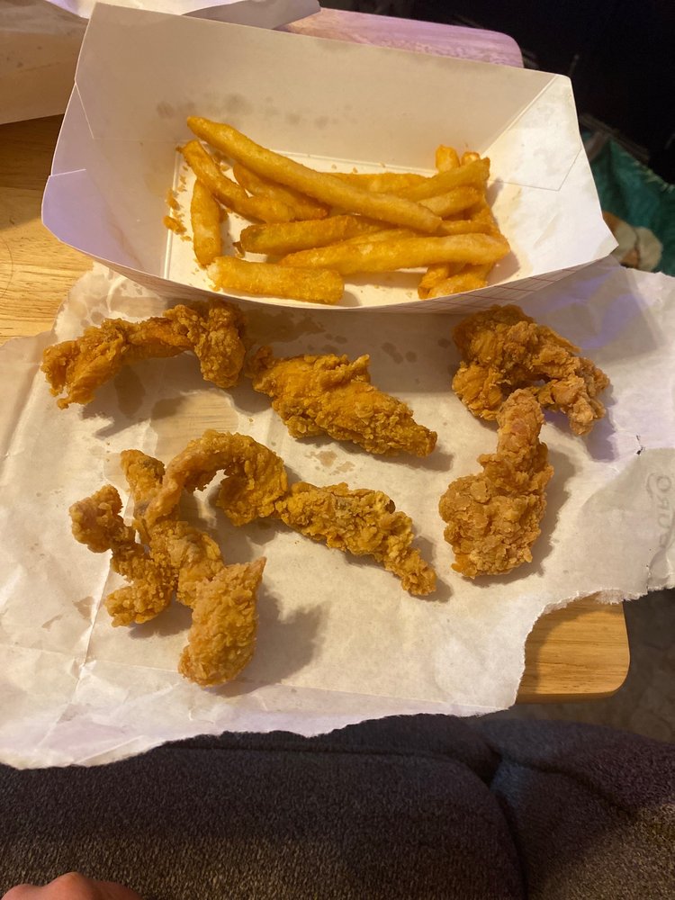 MELS CAJUN FRIED CHICKEN & CATFISH Updated June 2024 19 Photos